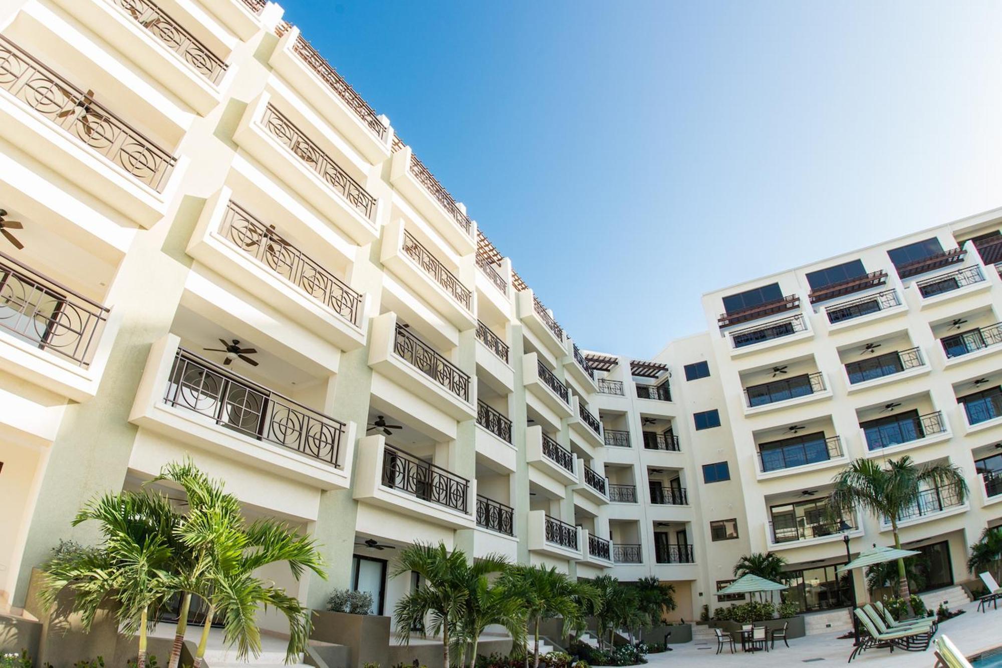 Palmaruba Condos Palm Beach Exterior photo